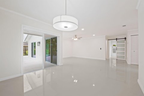 Villa ou maison à louer à Weston, Floride: 3 chambres, 154.68 m2 № 2189870 - photo 5