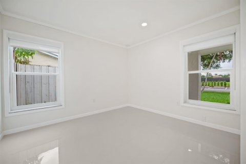 Villa ou maison à louer à Weston, Floride: 3 chambres, 154.68 m2 № 2189870 - photo 17