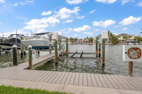 Adosado en venta en Indian Rocks Beach, Florida, 3 dormitorios, 153.85 m2 № 2098825 - foto 15