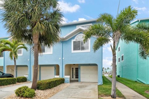 Adosado en venta en Indian Rocks Beach, Florida, 3 dormitorios, 153.85 m2 № 2098825 - foto 29