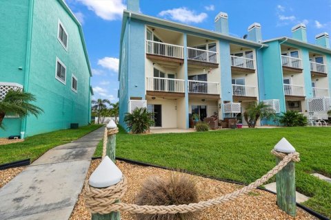 Adosado en venta en Indian Rocks Beach, Florida, 3 dormitorios, 153.85 m2 № 2098825 - foto 30