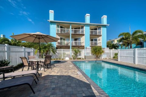 Adosado en venta en Indian Rocks Beach, Florida, 3 dormitorios, 153.85 m2 № 2098825 - foto 24