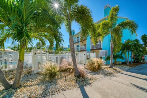 Adosado en venta en Indian Rocks Beach, Florida, 3 dormitorios, 153.85 m2 № 2098825 - foto 26