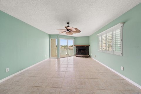 Adosado en venta en Indian Rocks Beach, Florida, 3 dormitorios, 153.85 m2 № 2098825 - foto 5