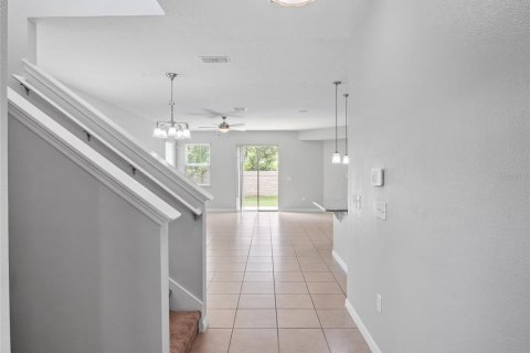 Villa ou maison à vendre à Sanford, Floride: 4 chambres, 242.2 m2 № 2094462 - photo 5