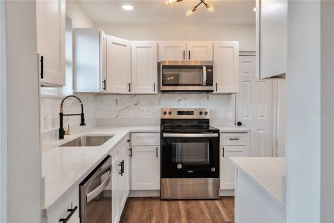 Casa en venta en Madeira Beach, Florida, 3 dormitorios, 106.56 m2 № 1771314 - foto 7