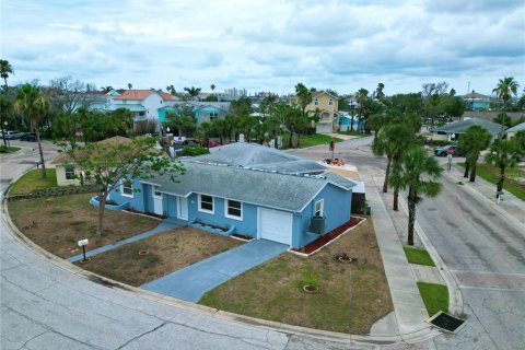 Casa en venta en Madeira Beach, Florida, 3 dormitorios, 106.56 m2 № 1771314 - foto 15