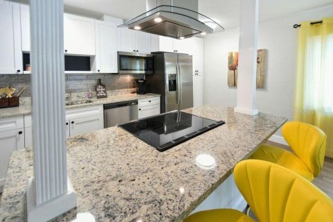 Villa ou maison à louer à Saint Petersburg, Floride: 3 chambres, 97.36 m2 № 1895049 - photo 8