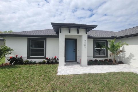 Casa en alquiler en North Port, Florida, 3 dormitorios, 139.35 m2 № 1877264 - foto 2