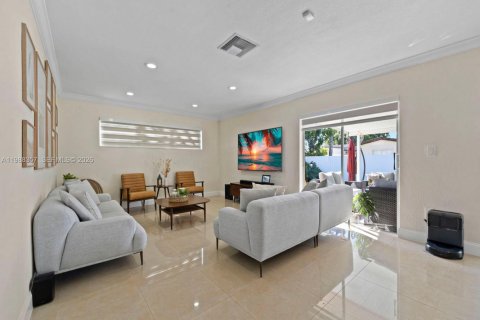 Купить виллу или дом в Хайалиа, Флорида 3 спальни, 119.84м2, № 2050955 - фото 6