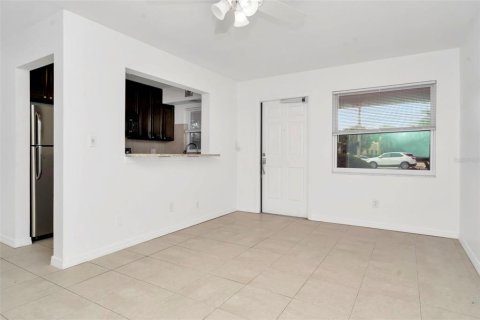 Appartement à louer à Saint Petersburg, Floride: 1 chambre, 48.77 m2 № 2421804 - photo 4