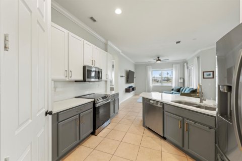 House in Port St. Lucie, Florida 3 bedrooms, 209.96 sq.m. № 2173870 - photo 24