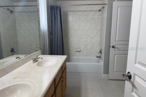 House in Clermont, Florida 3 bedrooms, 221.94 sq.m. № 2230786 - photo 7