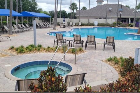 House in Clermont, Florida 3 bedrooms, 221.94 sq.m. № 2230786 - photo 17