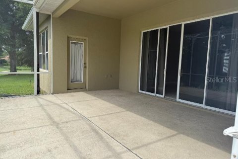House in Clermont, Florida 3 bedrooms, 221.94 sq.m. № 2230786 - photo 12