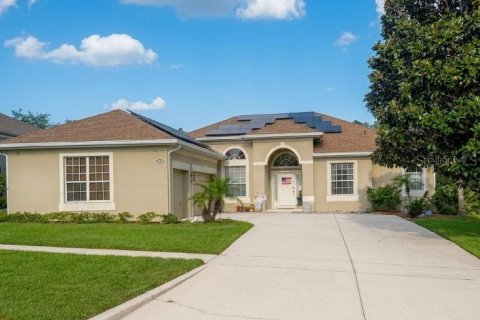 House in Clermont, Florida 3 bedrooms, 221.94 sq.m. № 2230786