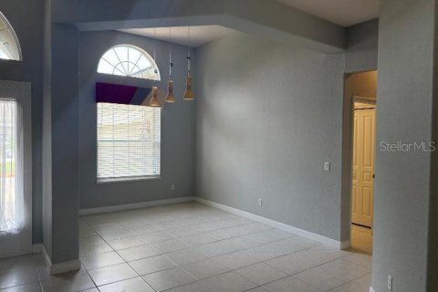 House in Clermont, Florida 3 bedrooms, 221.94 sq.m. № 2230786 - photo 9