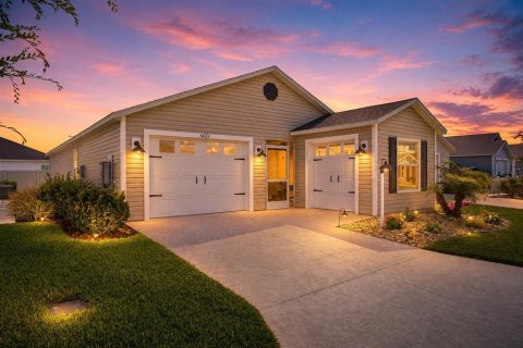 Casa en The Villages, Florida 2 dormitorios, 120.31 m2 № 2117870