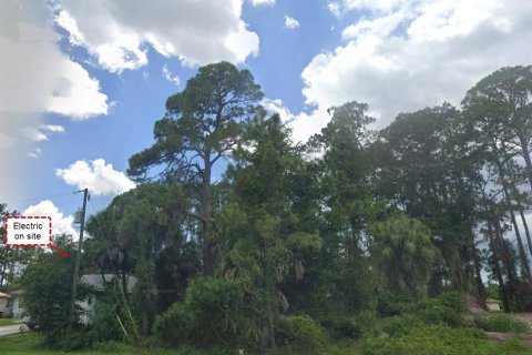 Terreno en North Port, Florida № 2167378