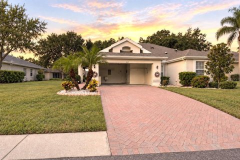 Condo in Sun City Center, Florida, 2 bedrooms  № 2363136