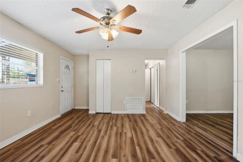 Villa ou maison à vendre à Orlando, Floride: 5 chambres, 166.57 m2 № 2131713 - photo 3