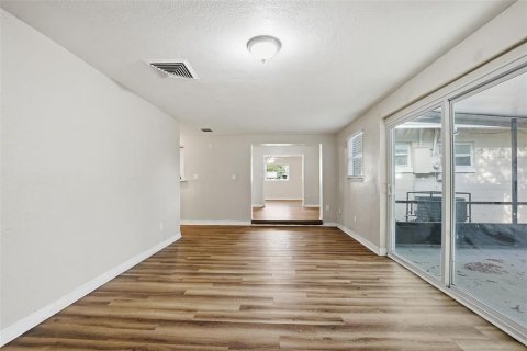 Villa ou maison à vendre à Orlando, Floride: 5 chambres, 166.57 m2 № 2131713 - photo 6