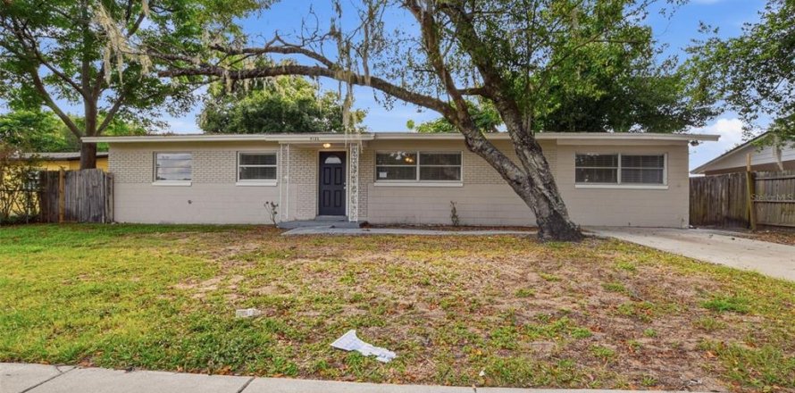 Villa ou maison à Orlando, Floride 5 chambres, 166.57 m2 № 2131713