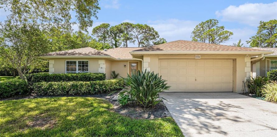 House in Clearwater, Florida 2 bedrooms, 157.66 sq.m. № 1880608