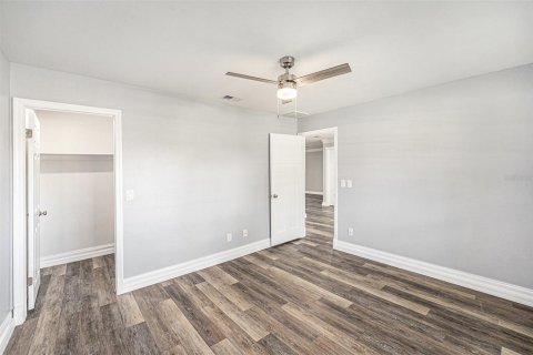 House in Clearwater, Florida 2 bedrooms, 157.66 sq.m. № 1880608 - photo 22