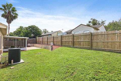 House in Valrico, Florida 3 bedrooms, 115.57 sq.m. № 1906543 - photo 30
