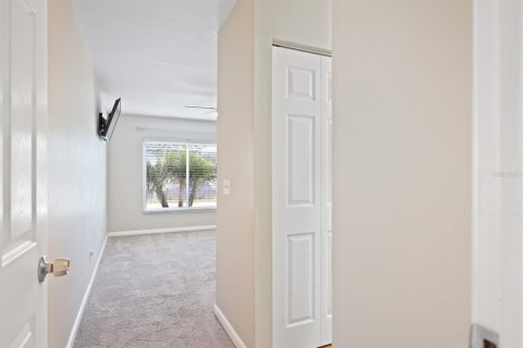 House in Valrico, Florida 3 bedrooms, 115.57 sq.m. № 1906543 - photo 13