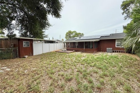 House in Tavares, Florida 3 bedrooms, 107.02 sq.m. № 1904637 - photo 21