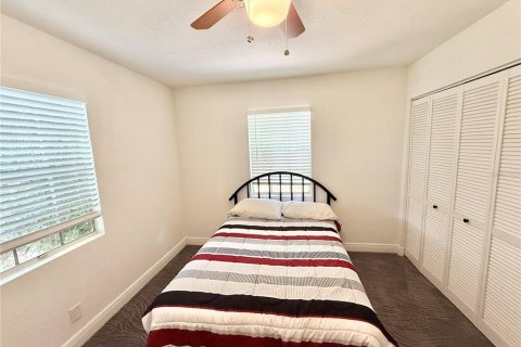 House in Tavares, Florida 3 bedrooms, 107.02 sq.m. № 1904637 - photo 13