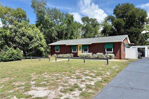 House in Tavares, Florida 3 bedrooms, 107.02 sq.m. № 1904637 - photo 2