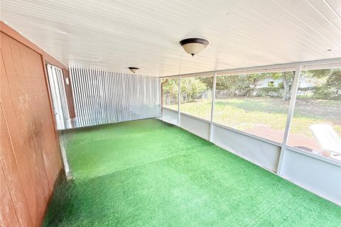 House in Tavares, Florida 3 bedrooms, 107.02 sq.m. № 1904637 - photo 18