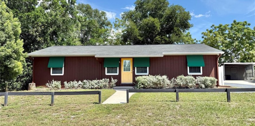 House in Tavares, Florida 3 bedrooms, 107.02 sq.m. № 1904637