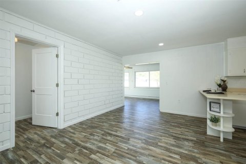Villa ou maison à vendre à DeBary, Floride: 3 chambres, 165.92 m2 № 2402925 - photo 9