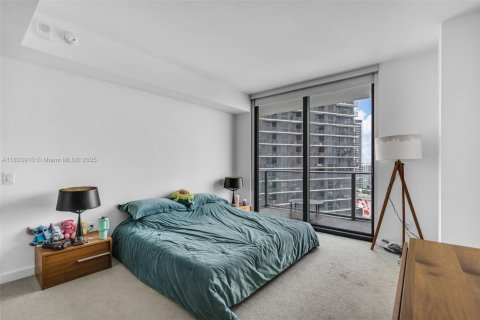 Condo in Miami, Florida, 2 bedrooms  № 1816444 - photo 17