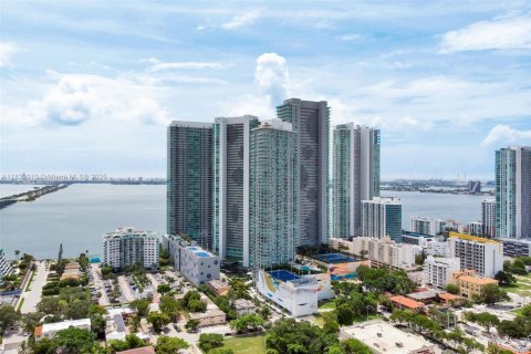 Condo in Miami, Florida, 2 bedrooms  № 1816444 - photo 29