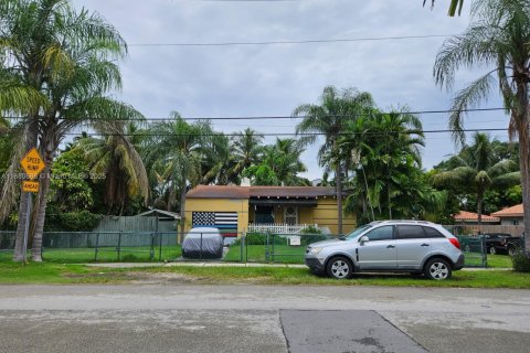 Villa ou maison à vendre à Miami, Floride: 3 chambres, 136.1 m2 № 1929305 - photo 6