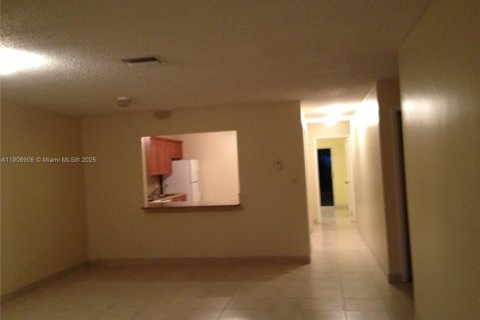 Villa ou maison à louer à Dania Beach, Floride: 3 chambres, 139.63 m2 № 1963335 - photo 7