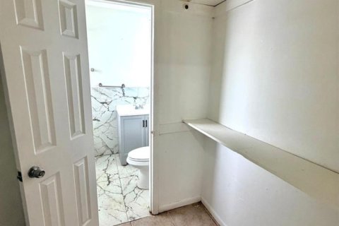 Appartement à louer à Lauderhill, Floride: 3 chambres, 111.48 m2 № 2085290 - photo 5