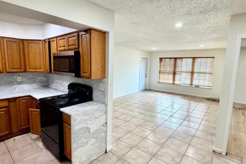 Appartement à louer à Lauderhill, Floride: 3 chambres, 111.48 m2 № 2085290 - photo 13