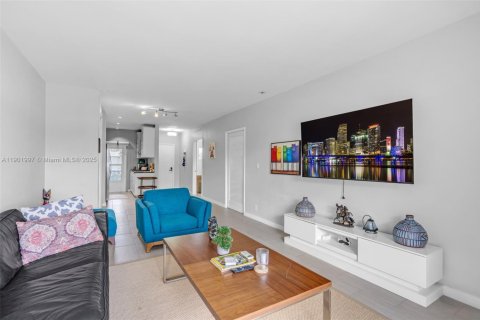 Copropriété à louer à North Miami, Floride: 1 chambre, 64.75 m2 № 1966097 - photo 17