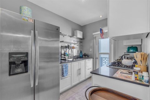 Copropriété à louer à North Miami, Floride: 1 chambre, 64.75 m2 № 1966097 - photo 13