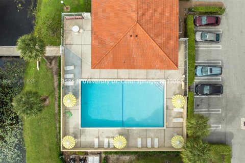 Condominio en venta en Coral Springs, Florida, 2 dormitorios, 68.47 m2 № 1950367 - foto 23