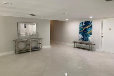 Copropriété à vendre à Hillsboro Beach, Floride: 2 chambres, 108.7 m2 № 2246037 - photo 5