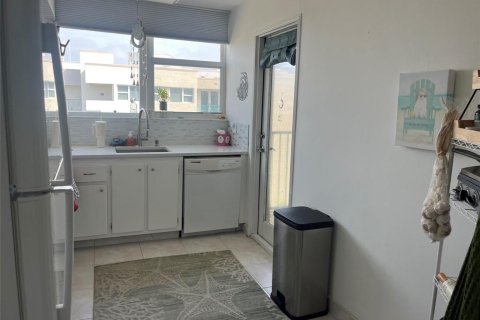Copropriété à vendre à Hillsboro Beach, Floride: 2 chambres, 108.7 m2 № 2246037 - photo 8