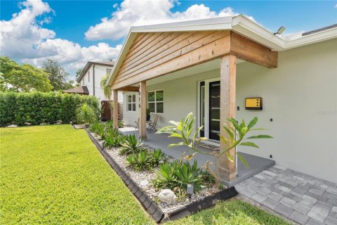 House in Orlando, Florida 4 bedrooms, 214.14 sq.m. № 1823068 - photo 4