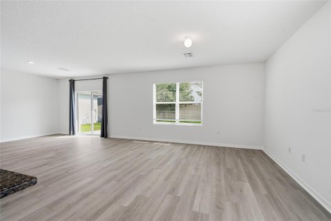 House in Wesley Chapel, Florida 4 bedrooms, 209.96 sq.m. № 2216888 - photo 11